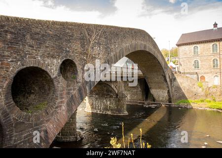 Wales, Glamorgan, Pontypridd, alte Brücke über den Fluss Taff, einst der längste Steinbogen der Welt Stockfoto