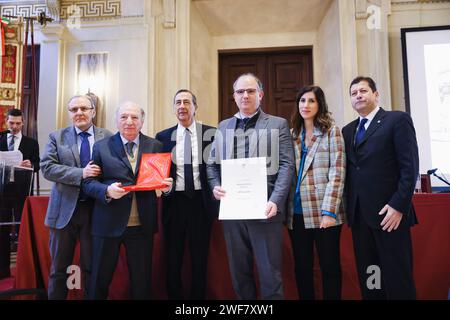 Mailand, Italien. Januar 2024. Foto Alessandro Bremec/LaPresse29-01-2024 Milano, Italia - Cronaca - La Cerimonia di riconoscimento delle botteghe storiche a Palazzo Marino a Milano. Nella foto: All'Incendio 29. Januar 2024 Milano Italy - News - die Anerkennungszeremonie der historischen Werkstätten im Palazzo Marino in Mailand. Auf dem Foto: Ein Moment der Zeremonie Credit: LaPresse/Alamy Live News Stockfoto