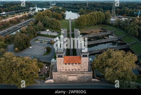 Drohnenblick auf den Waltrop Schleusenpark Stockfoto