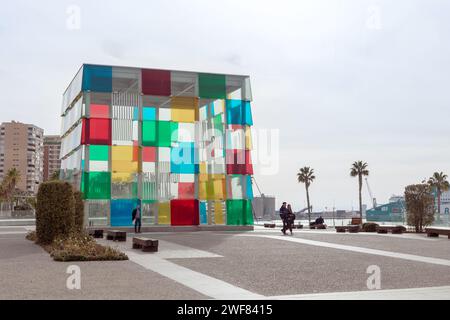 Malaga, Spanien- 26-01-2024: Das Centre Pompidou ist ein Weltklasse-Museum im Herzen der Stadt Malaga. Es ist ein absolutes muss für Stockfoto