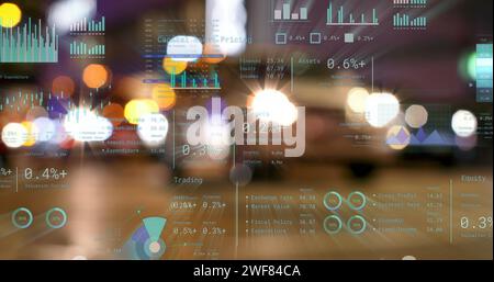 Bild der Verarbeitung von Finanzdaten über der Stadt Stockfoto