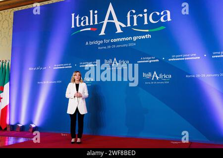 Roma, Italien. Januar 2024. Italien-Afrika. Eine Brücke für gemeinsames Wachstum“ im Bild Giorgia Meloni Credit: LaPresse/Alamy Live News Stockfoto