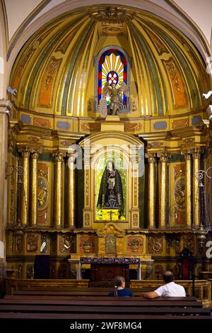 Die Metropolitan Cathedral ist der Hauptsitz der katholischen Kirche in Argentinien und ist der Ort, an dem Papst Franziskus, wie Erzbischof Jorge Bergoglio, die Messe veranstaltete. Stockfoto