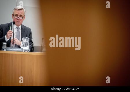 DER scheidende Staatssekretär Eric van der Burg (Asyl und Migration) in der Groen van Prinsterer Hall des Repräsentantenhauses, bevor er sich mit dem Justiz- und Sicherheitskomitee befasste, wo er seine Pläne verteidigte, die am Haushaltstag vorgelegt wurden. ANP ROBIN UTRECHT niederlande raus - belgien raus Stockfoto