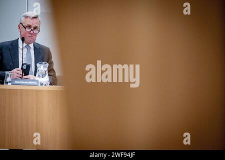 DER scheidende Staatssekretär Eric van der Burg (Asyl und Migration) in der Groen van Prinsterer Hall des Repräsentantenhauses, bevor er sich mit dem Justiz- und Sicherheitskomitee befasste, wo er seine Pläne verteidigte, die am Haushaltstag vorgelegt wurden. ANP ROBIN UTRECHT niederlande raus - belgien raus Stockfoto