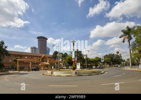 Kreisverkehr im Rathaus mit dem Obersten Gerichtshof Kenias und dem KICC Kenyatta International Conference Centre; Nairobi; Kenia; Afrika; Stockfoto