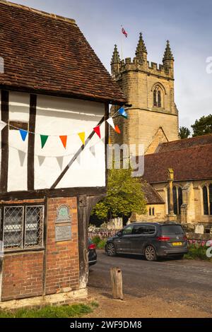 Großbritannien, England Kent, Chiddingstone, Dorf, St. Mary's Kirche und historisches Haus Stockfoto