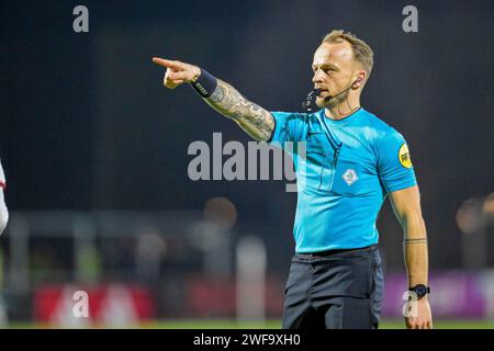 Amsterdam, Niederlande. Januar 2024. AMSTERDAM, NIEDERLANDE - 29. JANUAR: Nick Smit Schiedsrichter beim niederländischen Keuken Kampioen Divisie Spiel zwischen Jong Ajax und FC Dordrecht im Sportpark de toekomst am 29. Januar 2024 in Amsterdam. (Foto: Jan Mulder/Orange Pictures) Credit: dpa/Alamy Live News Stockfoto