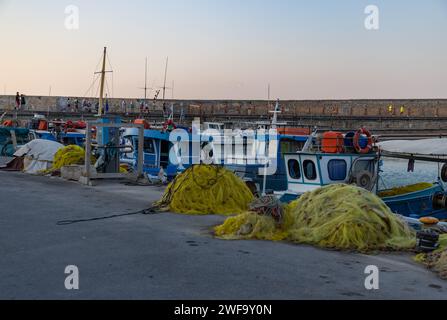 Ein Foto von Fischerbooten in Heraklion. Stockfoto