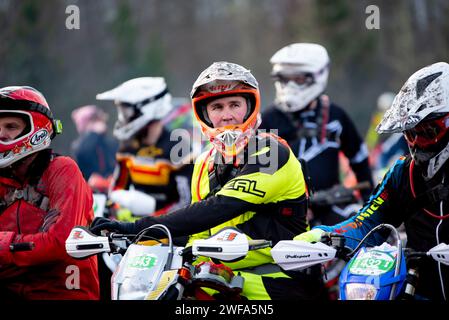 Die Valleys Xtreme Enduro in der Walters Arena in Neath, Südwales, ist auch Runde 2 der ACU British Extreme Enduro Championship 2024 Foto von Aled Hopkins Stockfoto