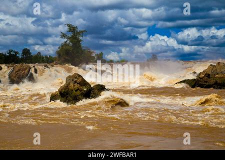 Khone Phapheng fällt auf dem Mekong River im Süden von Laos. Stockfoto