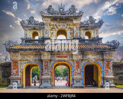 Hien Nhon Gate Kaiserpalast Hue Stockfoto