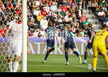 Doha, Katar. Januar 2024. Jackson Irvine aus Australien feiert sein Tor 0-1 beim AFC Asian Cup Katar 2023, dem Gruppenspiel zwischen Syrien und Australien am 18. Januar 2024 im Jassim bin Hamad Stadium in Doha, Katar – Foto Najeeb Almahboobi/TheMiddleFrame/DPPI Credit: DPPI Media/Alamy Live News Stockfoto