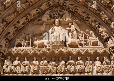 Burgos, Puerta del Sarmental oder Puerta sacramental. Catedral de Santa Maria gotische 13-14. Jahrhundert. Burgos, Castilla y Leon, Spanien. Stockfoto