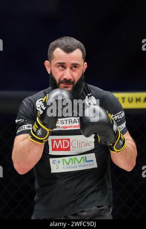 Gliwice, Polen. Januar 2024. Mamed Khalidov von Polen wurde während des XTB KSW EPIC Media Trainings vor der xtb ksw Epic Fight Gala 02/2024 in der Arena Gliwice gesehen. (Foto: Grzegorz Wajda/SOPA Images/SIPA USA) Credit: SIPA USA/Alamy Live News Stockfoto