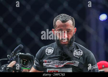 Mamed Khalidov von Polen wurde während des XTB KSW EPIC Media Trainings vor der xtb ksw Epic Fight Gala 02/2024 in der Arena Gliwice gesehen. Stockfoto