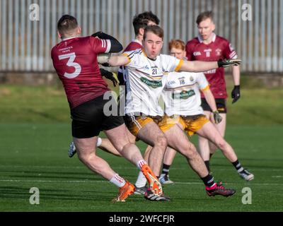 West Dunbartonshire, Schottland, Vereinigtes Königreich. 27. Januar 2024: Das Corn na Mac Leinn Halbfinale zwischen Glasgow University und Liverpool Hope. Stockfoto
