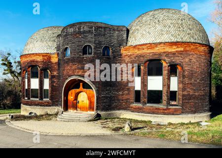 Glashaus Dornach des Architekten Rudolf Steiner, Kanton Solothurn, Schweiz. Das Glass House ist ein Ateliergebäude für die Glasmahlerei. B Stockfoto