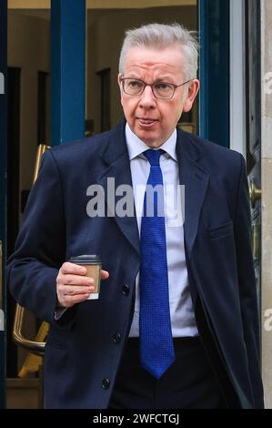 London, Großbritannien. 30. Januar 2024. Michael Gove, Abgeordneter, Staatssekretär für Nivellierung, Wohnungsbau und Gemeinschaften und Minister für zwischenstaatliche Beziehungen. Die Minister der Regierung der Konservativen Partei des Vereinigten Königreichs nehmen an der wöchentlichen Kabinettssitzung in der Downing Street 10 in Westminster, London, England, Teil. Quelle: Imageplotter/Alamy Live News Stockfoto