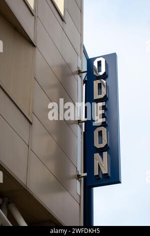 Maidenhead, Berkshire, Großbritannien. Januar 2024. Das Odeon Luxe isense Kino in Maidenhead, Berkshire. Kredit: Maureen McLean/Alamy Stockfoto