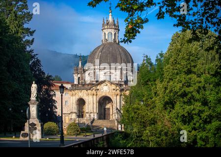 Heiligtum und Basilika Loyola, zwischen den Städten Azpeitia und Azcoitia, Spanien. Der Loyola-Schrein und die basilika oder Loiolako basilika ist ein Monumental Stockfoto