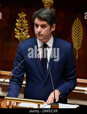 Paris, Frankreich. 30. Januar 2024. © Julien Mattia/Le Pictorium/MAXPPP - Paris 30/01/2024 Julien Mattia/Le Pictorium - 30/01/2024 - France/Ile-de-France/Paris - Discours de Politique Generale a l'Assemblee nationale par le nouveau Premier Ministre, Gabriel Attal, le 30 Janvier 2024 - Valeurs ACtuelles out, no jdd, jdd out, RUSSIA out, NEIN RUSSLAND #norussia/30/01/2024 - France/Ile-de-France (Region)/Paris - Allgemeine Politik Ansprache des neuen Premierministers Gabriel Attal an die Nationalversammlung am 30. Januar 2024 Credit: MAXPPP/Alamy Live News Stockfoto