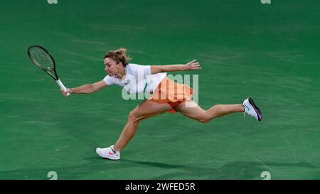 Jelena OSTAPENKO (LAT) gegen Simona HALEP (ROU) während ihres Halbfinalspiels im Singles im Rahmen der Dubai Duty Free Tennis Championships WTA 500 am 18. Februar 2022 in Dubai, Vereinigte Arabische Emirate. Foto von Victor Fraile / Power Sport Images Stockfoto