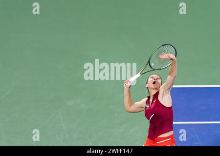 Colin Alison Riske von den Vereinigten Staaten gegen Simona Halep aus Rumänien während ihres Singles Round 1 Matches im Rahmen der Dubai Duty Free Tennis Championships WTA 500 am 14. Februar 2022 in Dubai, Vereinigte Arabische Emirate. Foto von Victor Fraile / Power Sport Images Stockfoto