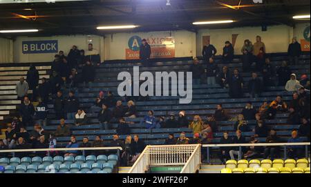 Peterborough, Großbritannien. 30. Januar 2024. Wimbledon Fans beim Spiel Peterborough United gegen AFC Wimbledon EFL Trophy im Weston Homes Stadium, Peterborough, Cambridgeshire, am 30. Januar 2024. Quelle: Paul Marriott/Alamy Live News Stockfoto