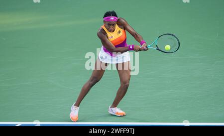 Cori Gauff von United States gegen Jessica Pegula von Unites States während ihres Einzel-Runde-1-Spiels im Rahmen der Dubai Duty Free Tennis Championships WTA 500 am 14. Februar 2022 in Dubai, Vereinigte Arabische Emirate. Foto von Victor Fraile / Power Sport Images Stockfoto