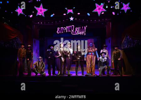 London, Großbritannien. 30. Januar 2024. Bronco Billy - das Musical, Regisseur von Hunter Bird und Choreografin von Alexzandra Sarmiento, The Charing Cross Theatre, London, Großbritannien. Quelle: Siehe Li/Picture Capital/Alamy Live News Stockfoto