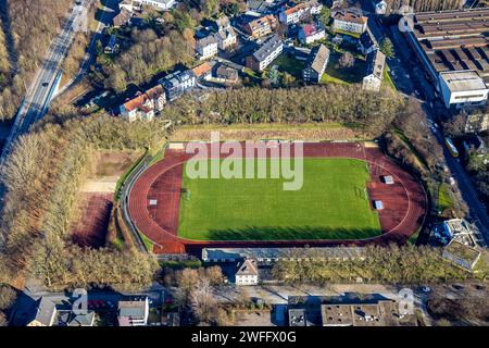 Luftbild, Fußballplatz und Leichtathletikstadion Wullenstadion des FSV Witten 07/32 e.V., Witten, Ruhrgebiet, Nordrhein-Westfalen, Deutschland ACHTUNGxMINDESTHONORARx60xEURO *** Luftbild, Fussball- und Leichtathletikstadion Wullenstadion des FSV Witten 07 32 e V , Witten, Ruhrgebiet, Nordrhein Westfalen, Deutschland ACHTUNGxMINDESTHORAX60xEURO Stockfoto