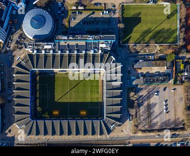 Luftbild, Fußballstadion Vonovia Ruhrstadion, Bundesligastadion des VFL Bochum 1848, Senkrechtaufnahme, Grumme, Bochum, Ruhrgebiet, Nordrhein-Westfalen, Deutschland ACHTUNGxMINDESTHONORARx60xEURO *** Luftaufnahme, Fußballstadion Vonovia Ruhrstadion, Bundesliga-Stadion VFL Bochum 1848, vertikaler Schuss, Grumme, Bochum, Ruhrgebiet, Nordrhein-Westfalen, Deutschland ACHTUNGxMINDESTHONORARx60xEURO Stockfoto