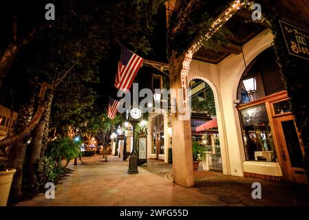 Nacht auf der State Street - Santa Barbara, Kalifornien Stockfoto
