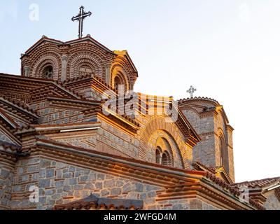 Ohrid, Ohrid, Nordmakedonien: Die Struktur der Kirche Sankt Clemens und Panteleimon in Ohrid. Nordmazedonien. Goldene Stunde. Stockfoto