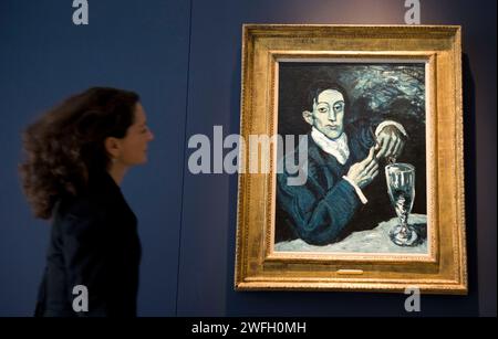 £ 30 - 40 Millionen Pfund Picasso zum Verkauf - Christies Angebot Picasso Meisterwerk aus seiner Blauen Periode - Porträt von Angel Fernandez de Soto (der Absint Stockfoto