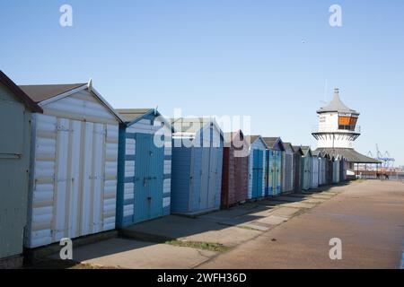 Strandhütten am Strand in Harwich, Essex im Vereinigten Königreich Stockfoto