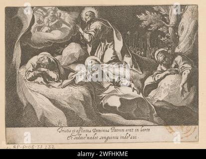 Christus in de Hof van Getsemane, Raffaello Schiambinosso, 1602–1604 Druck Christus betet zu Gott am Hof von Getsemane. Links zwischen den Wolken ein Engel mit Kreuz und Fehlgeburt. Petrus, Jakobus der Vorgesetzte und Johannes stehen im Vordergrund. Am unteren Rand ein zweizeiliger lateinischer Text. Rom-Papier, das das Gebet Christi in der Nacht im Garten Gethsemane graviert Stockfoto