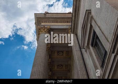 Lyon, Frankreich, 2023. Detail der Decke des Palais de Justice historique de Lyon (historisches Gerichtsgebäude), Quai Romain Rolland Stockfoto