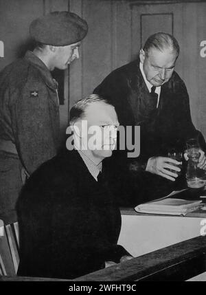 Vidkun Quisling war ein norwegischer Militäroffizier, Politiker und Nazi-Kollaborateur, der nominell die norwegische Regierung während der Besatzung durch Nazi-Deutschland während des Zweiten Weltkriegs leitete Aufgrund seiner Zusammenarbeit mit Nazi-Deutschland wurde er vor Gericht gestellt, wegen Veruntreuung, Mordes für schuldig befunden, zum Tode verurteilt und am 24. Oktober 1945 durch Erschießungskommando in der Festung Akershus in Oslo hingerichtet. Stockfoto