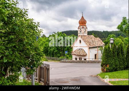 Kirche St. Joseph, Costalovara, Ritten-Hochplateau, Provinz Bozen, Südtirol, Trentino Südtirol, Norditalien, Europa Stockfoto