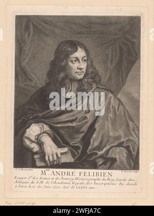 Portret van André Félibien, Pierre Drevet, nach Charles Le Brun, 1695 - 1738 Druck Frankreich Papiergravur Porträt eines Schriftstellers. Architekt in einer nicht-Arbeitssituation Stockfoto