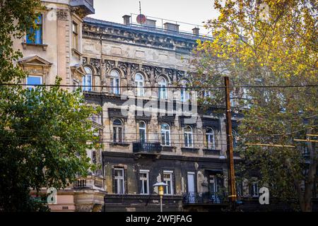 Budapest, Ungarn - schönes altes Haus mit architektonischen Details Stockfoto