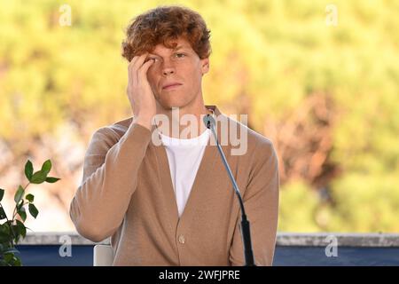 News - Pressekonferenz Jannik Sinner und Angelo Binaghi Jannik Sinner während der Pressekonferenz nach dem Sieg der Australian Open 2024, 31. Januar 2024 im neuen Federtennis-Hauptquartier in Rom. Rome New Federtennis Hauptsitz Italien Copyright: XDomenicoxCippitellix/xLiveMediax LPN 1221806 Stockfoto