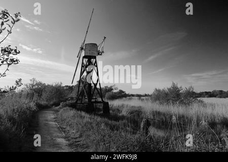 Die Boardsmans Mill Drainage Windmühle, How Hill Staithe, Norfolk Broads National Park, England, Großbritannien Stockfoto