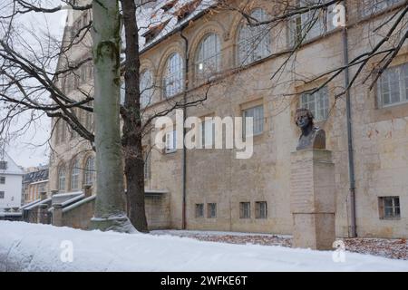 Ein Denkmal im Hauptgebäude der Friedrich-Schiller-Universität in Jenaer Innenstadt (Deutschland, Thüringen) Stockfoto