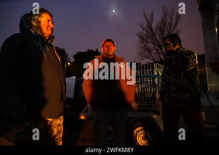 Salon De Provence, Frankreich. Januar 31, 2024. Gilles Bader/Le Pictorium - Bauern blockieren die Region PACA - 31/01/2024 - Frankreich/Provence-Alpes-Cote d'Azur/Salon de Provence - Bauern protestieren hier in der Nacht der A51 mit Farmers Credit: LE PICTORIUM/Alamy Live News Stockfoto