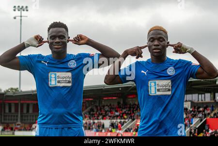 Adama Sidibeh spielte als Stürmer für Warrington Rylands gegen FC United of Manchester, Broadhurst Park, Manchester, England, 16. September 2023 Stockfoto