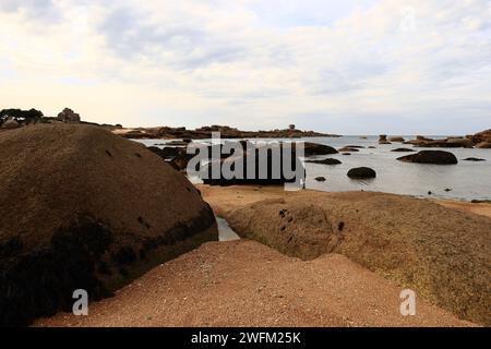 Renote Island ist eine Insel, die zur französischen Gemeinde Trégastel im Departement Côtes-d'Armor in der Bretagne gehört. Stockfoto