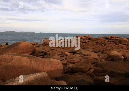 Renote Island ist eine Insel, die zur französischen Gemeinde Trégastel im Departement Côtes-d'Armor in der Bretagne gehört. Stockfoto